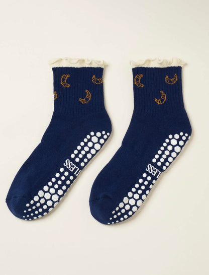 [삭스] Athletic Socks - Croissant Ruffle Grip Socks