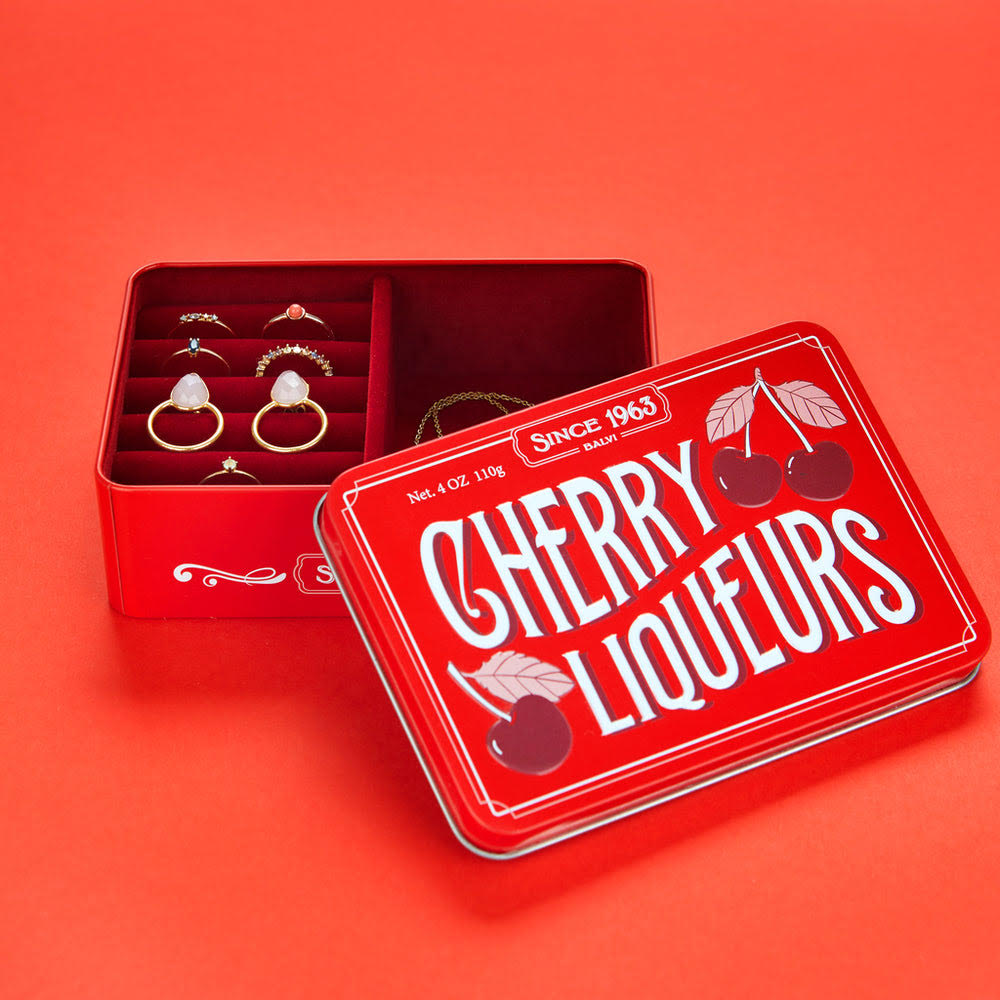 [Jewelry case] Pink chocolate tin case and red velvet tray